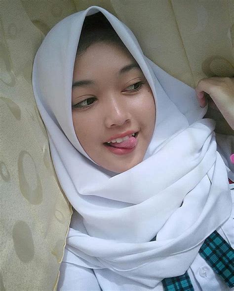 jilbab sma ngentot|indonesian hijab sma Search